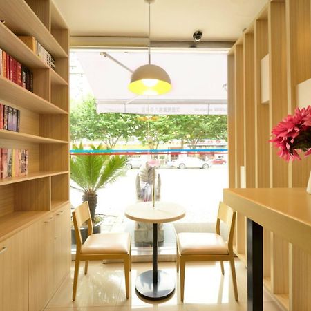 Hanting Express Xichang Qionghai Wetland Park Liangshan Yi Autonomous Prefecture Exterior foto