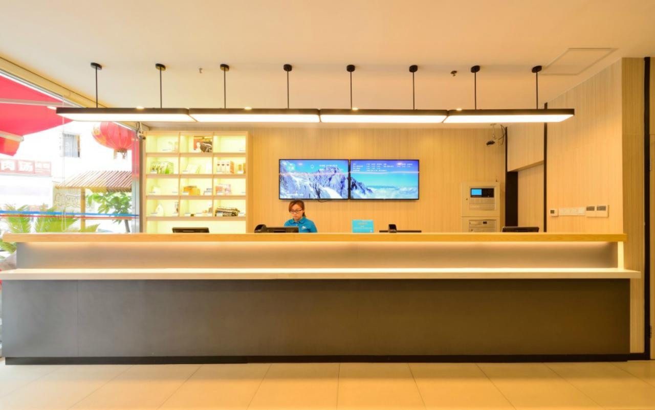Hanting Express Xichang Qionghai Wetland Park Liangshan Yi Autonomous Prefecture Exterior foto
